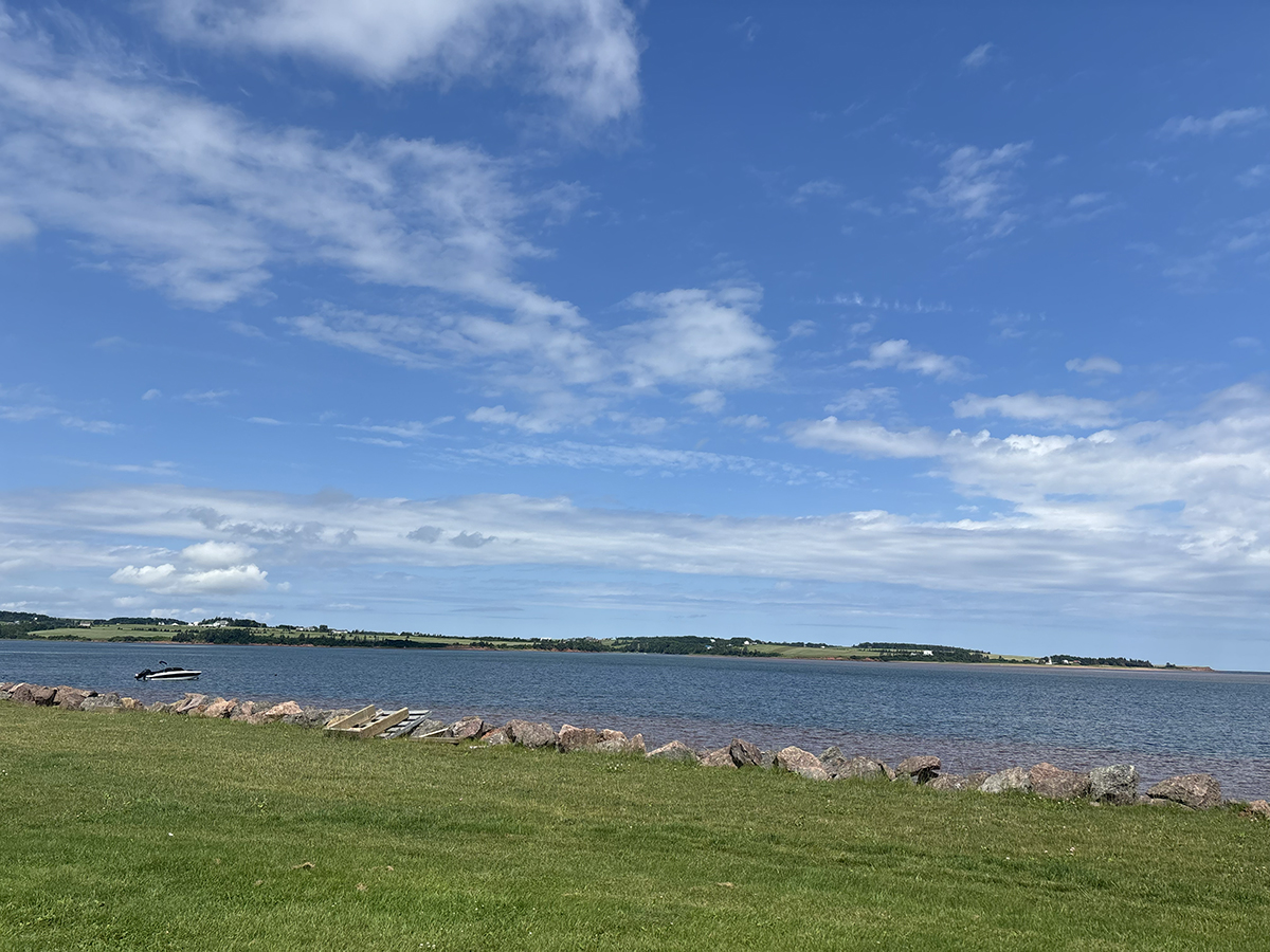 Enjoy a memorable and wonderful vacation on New London Bay.